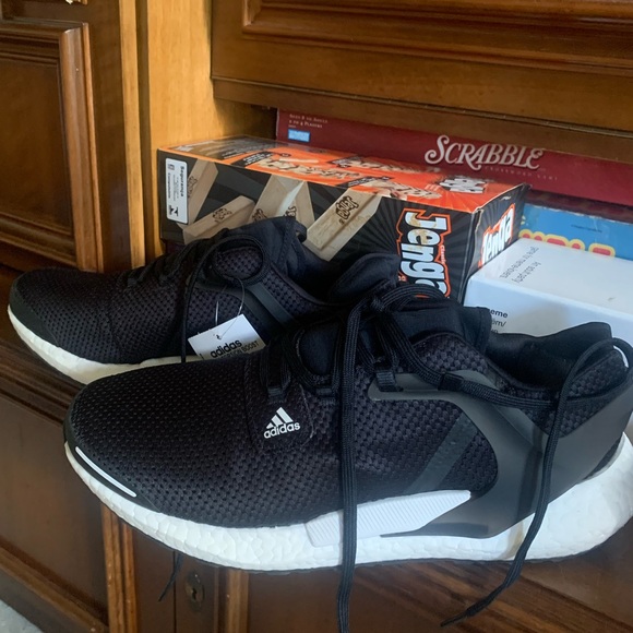 Adidas Mens running shoes, Size 13. - Picture 4 of 9